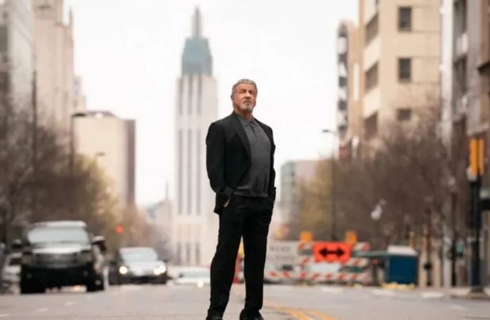 Ο Σιλβέστερ Σταλόνε επιστρέφει ως αφεντικό της μαφίας στην νέα σειρά “Tulsa King”
